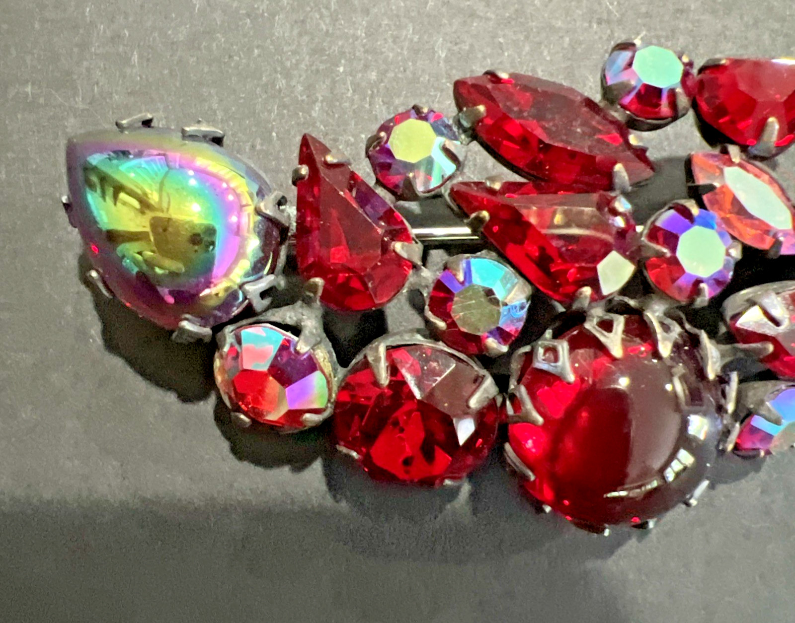 VTG. REGENCY RED & AURORA BOREALIS CABOCHON and RHINESTONE BROOCH & EARRING SET