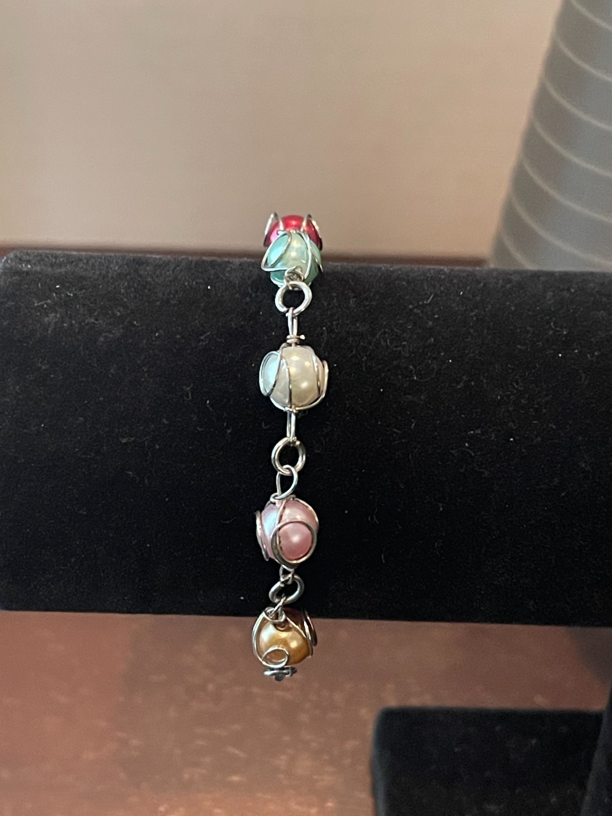 Wire-Wrapped Beaded Bracelet Caged Link Bracelet Cute Dainty Silver Tone Glass