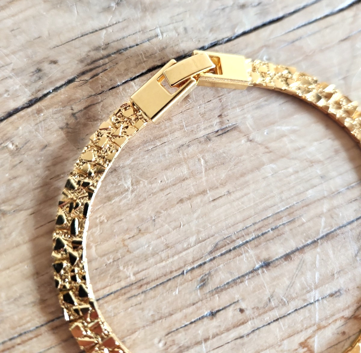 Vintage Electro-Plate Gold Textured Flat Chain Necklace 24″ & Bracelet Set 44g