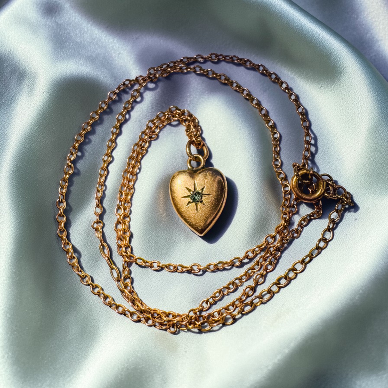 ANTIQUE 10K Gold Old Mine Cut Diamond Heart Puff Necklace -14″ -Victorian -1.6g