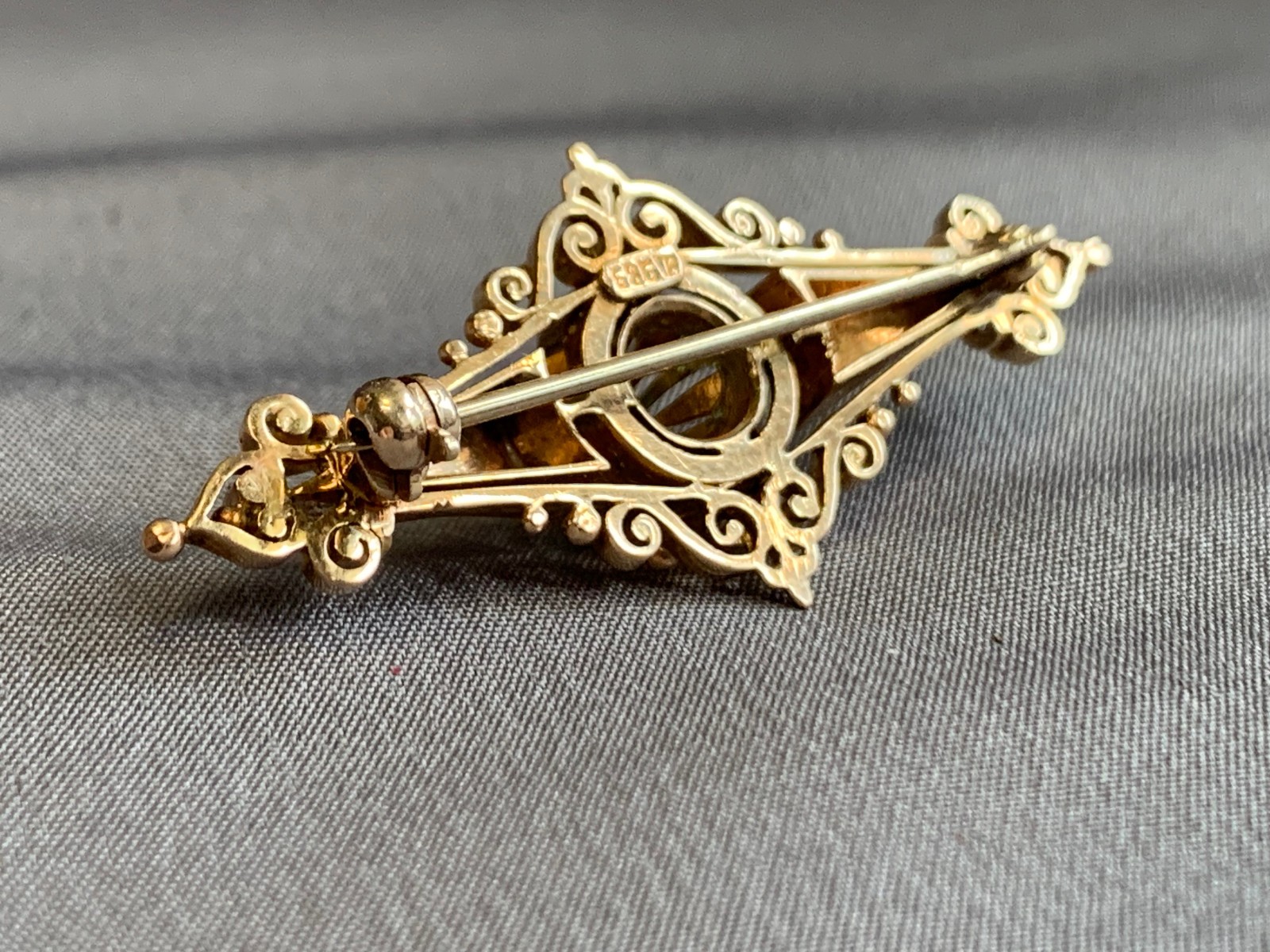 Vtg Yellow Gold Brooch 6.63g Fine Jewelry Blue Topaz Color Stone Pin *READ*