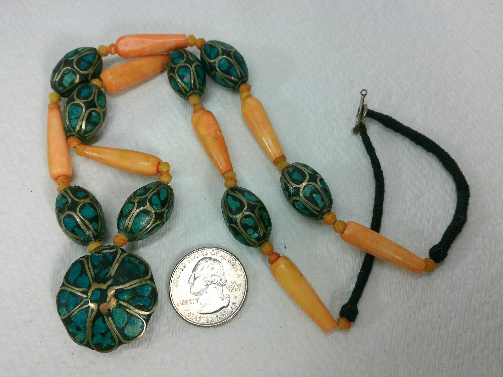 Vtg Turqoise Chip Inlay Silver Cow Bone Beaded Tribal Flower Pendant Necklace