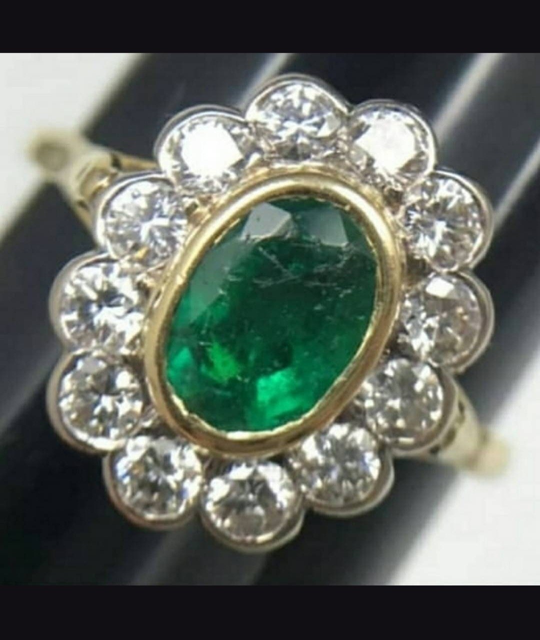 Antique Edwardian Natural Oval Emerald and Round Diamond Ring. 18k Gold. Size 5