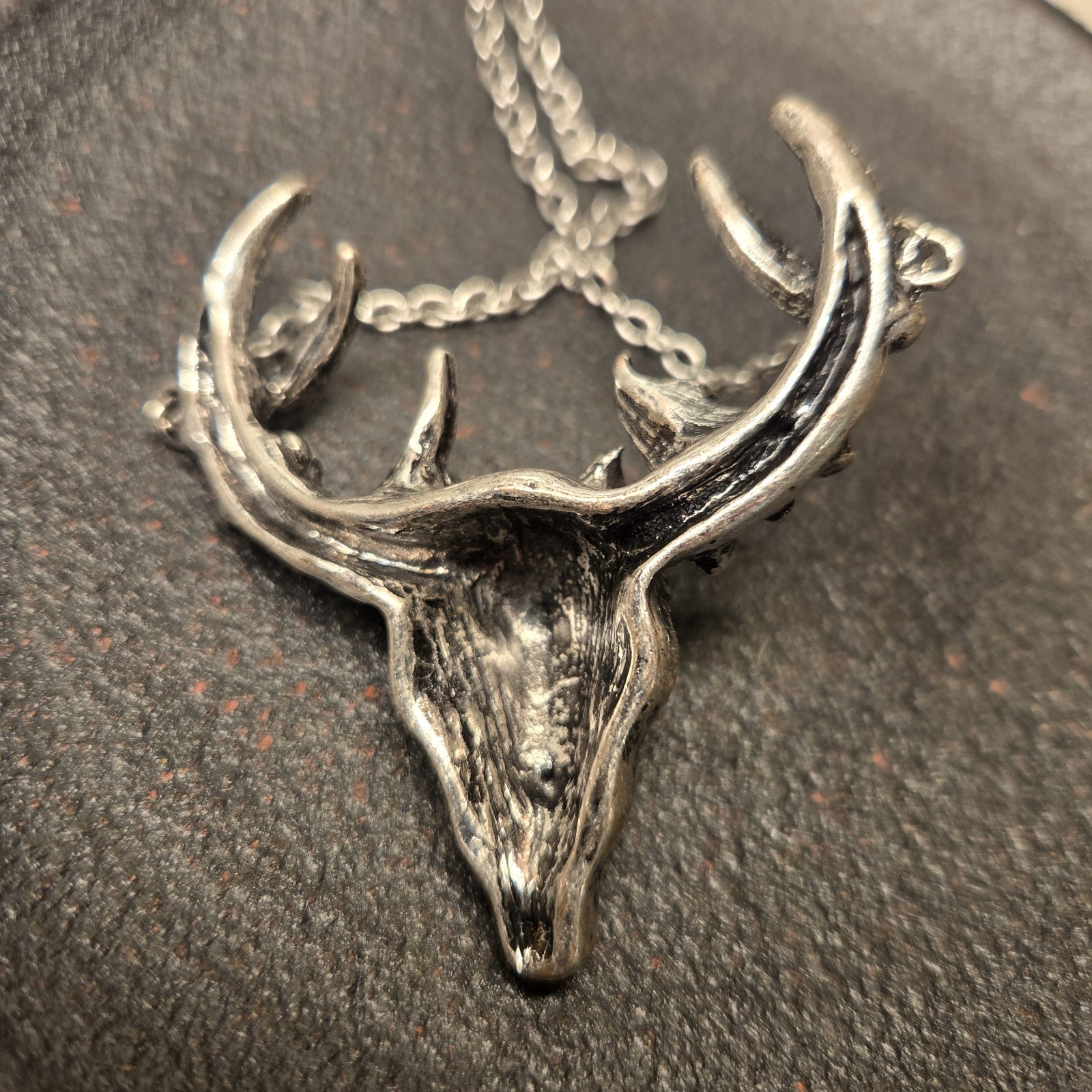 Deer Stag Skull & Roses Vintage Necklace Silvertone Jewelry Chain Link Hook 14″