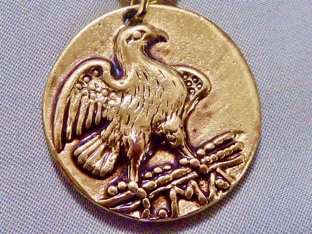 VINTAGE 14K Y. GOLD FILLED CHAIN EAGLE ROMAN SOLDIER G PLATED PENDANT NECKLACE