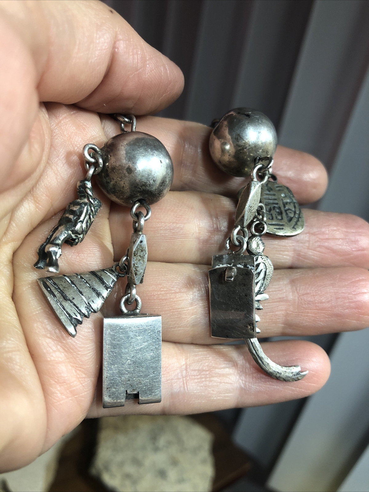 Vintage GUATEMALA Silver 900 Many Figural Dangle Charm Ball Link bracelet 7 1/2″