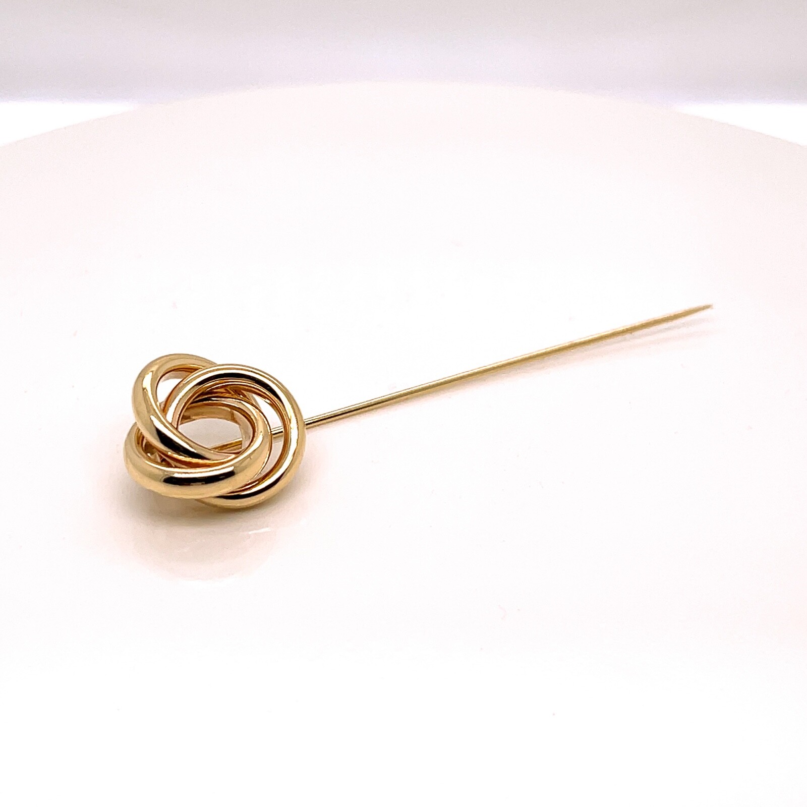Large Mid-Century 14 Karat Gold Love Knot Stick Pin – 14k VR