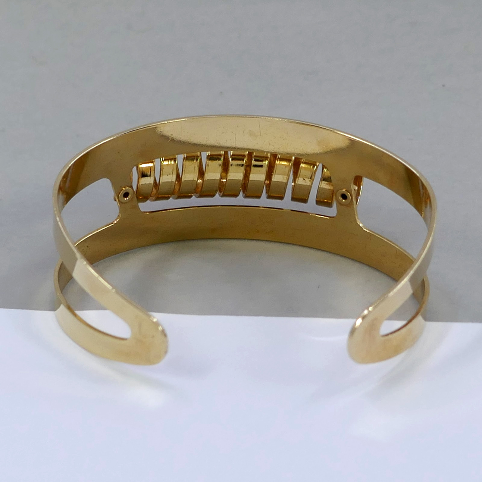 VINTAGE MODERNIST SARAH COVENTRY 1971 COSMIC WRAPAROUND CUFF GOLD-TONE BRACELET