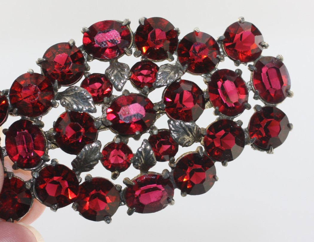 Vintage reddish purple Czech glass 1930’s large silver & gold tone pin brooch
