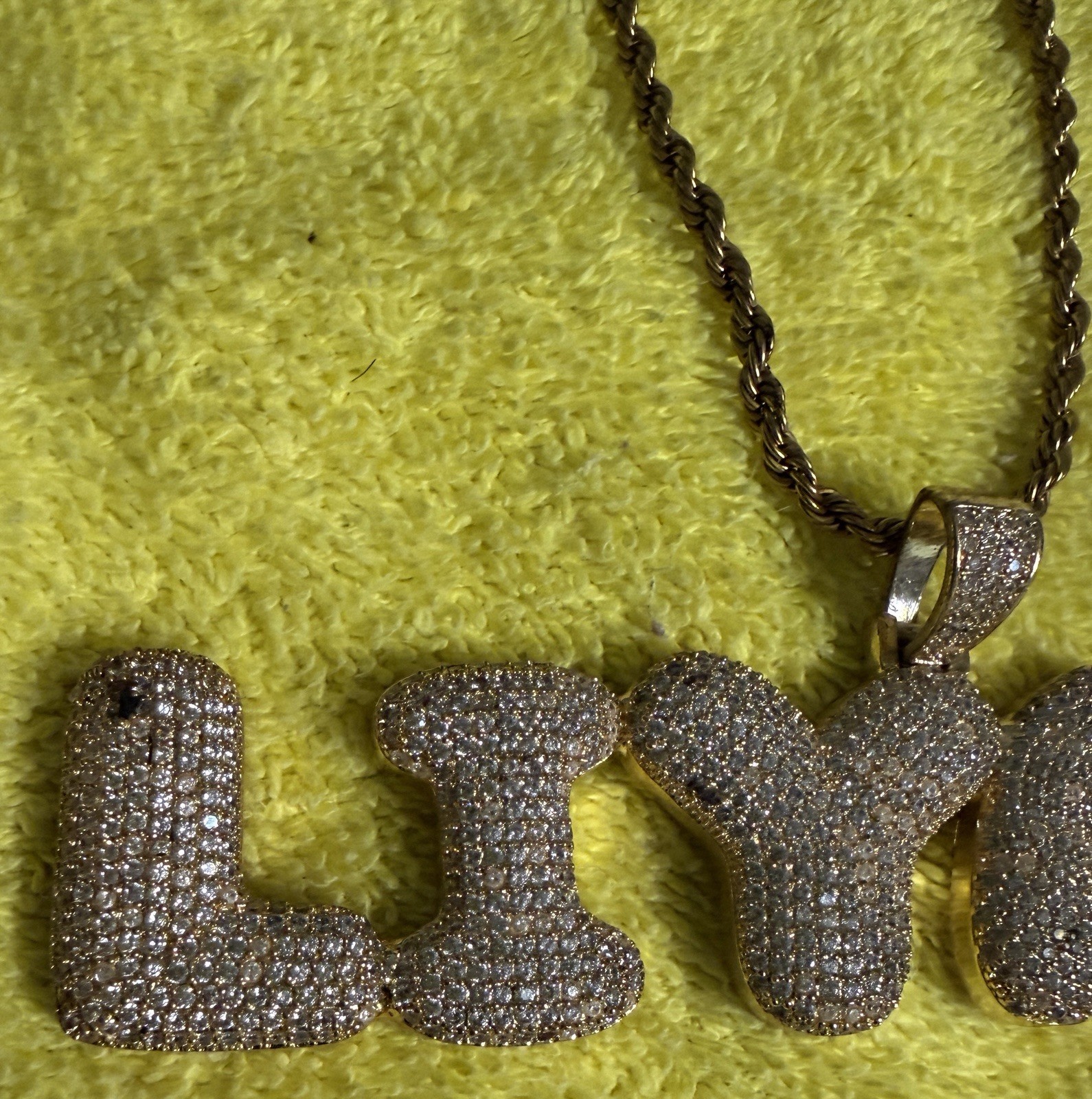vintage “LIYAH” GOLD TONE PENDANT w/FAUX DIAMONDS & 18” GOLD PLATE ROPE CHAIN