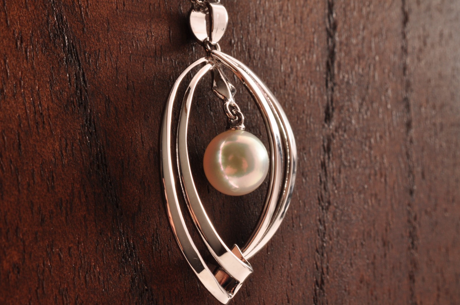 Near mint Japan brand “MIKIMOTO” Akoya pearl pendant 925 silver (total 18.7ct).