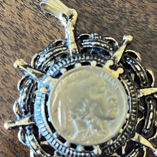 VTG 1930 Indian Head Buffalo Nickel Pendant Antique Gold Tone 1-7/8”