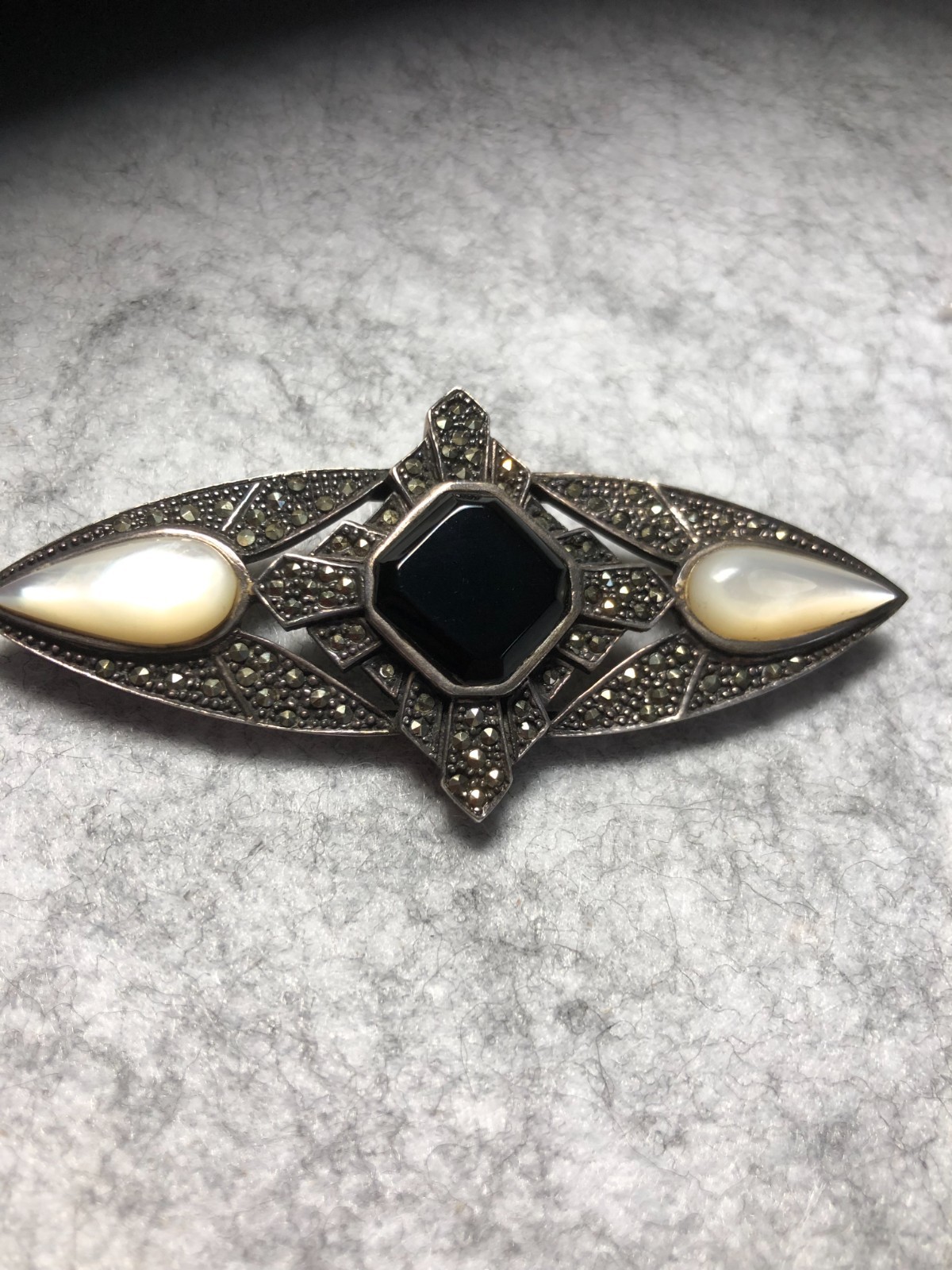 925 Sterling Silver Vintage/Antique Black Onyx ~ Pearl~Marcasite Art Deco Brooch