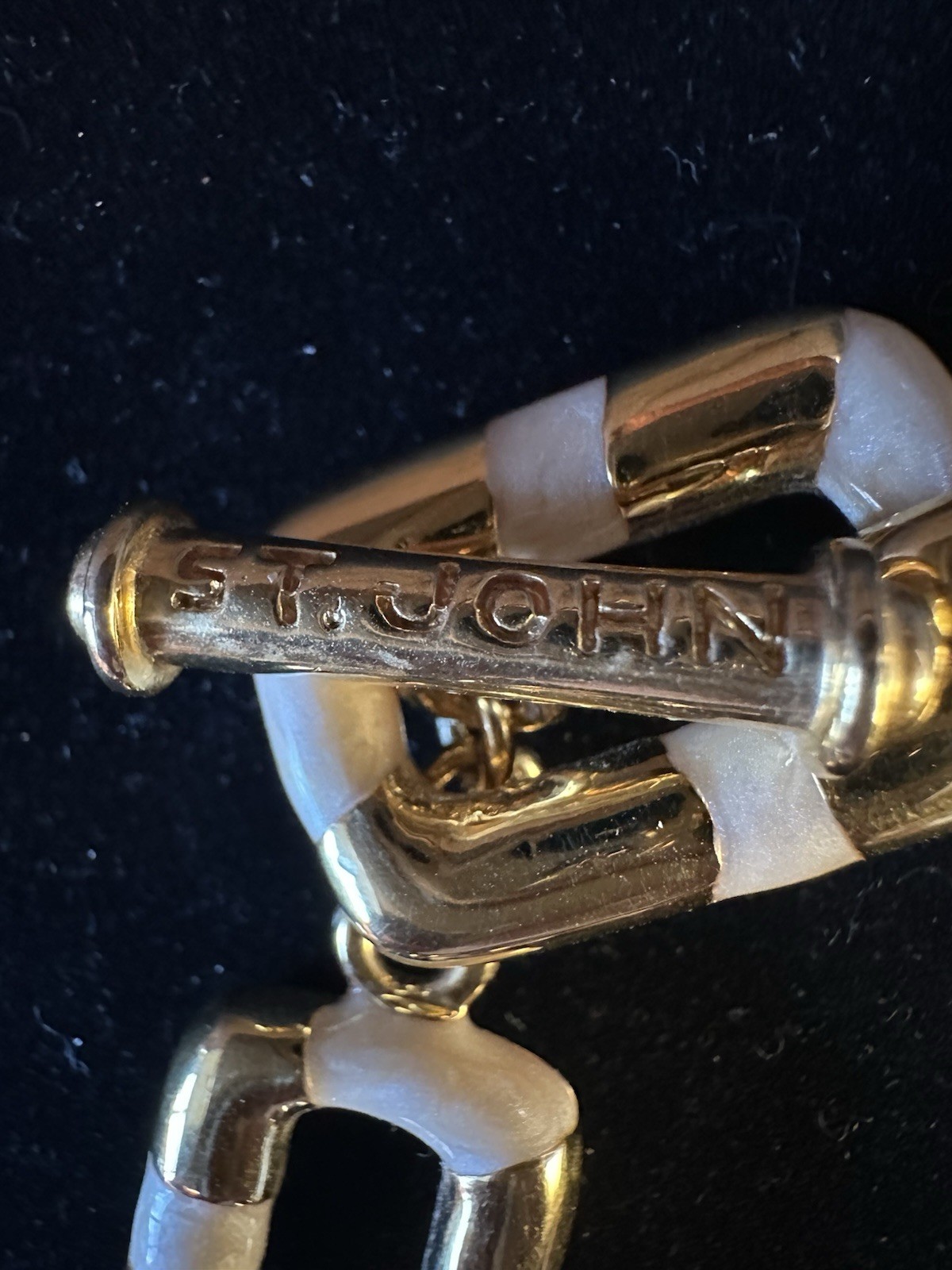 Vintage St John Necklace Chunky Gold Tone Chain Reversible White & Brown Enamel