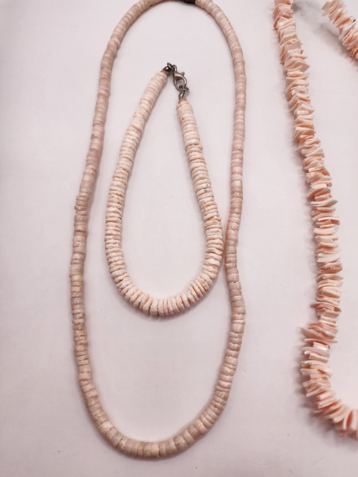Vintage Hawaiian Puka Shell Necklace And Bracelet Lot
