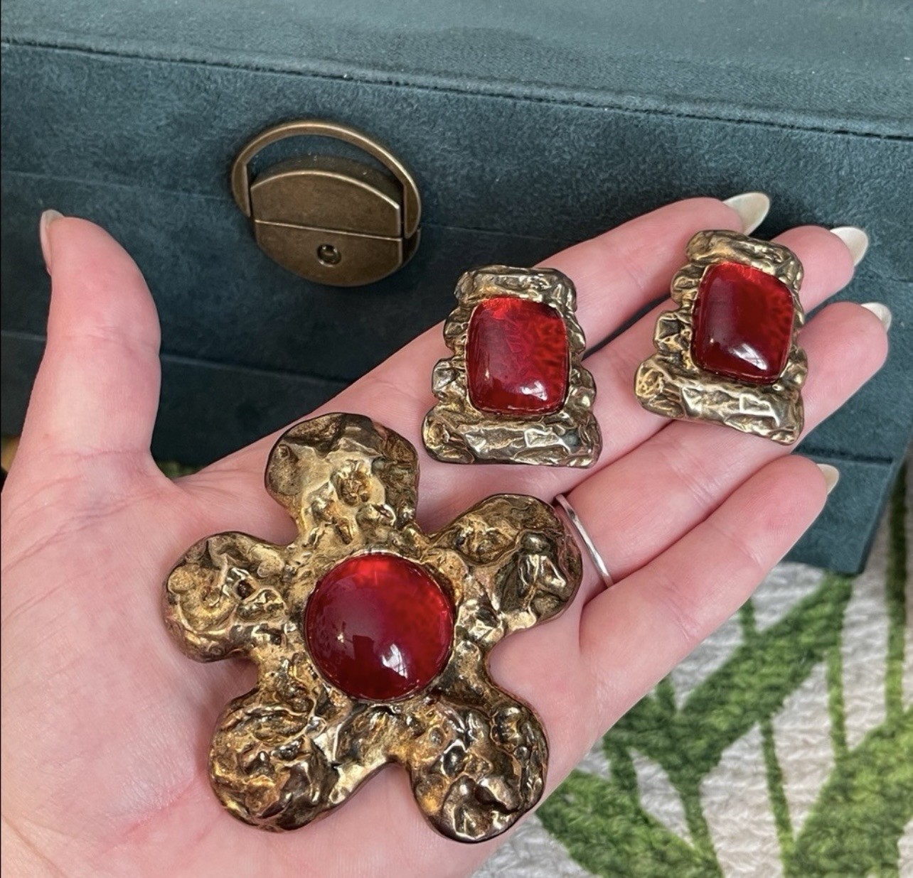 Les Bernard VO Brutalist Collection Red Gripiox Glass Brooch & Clip-On Earrings