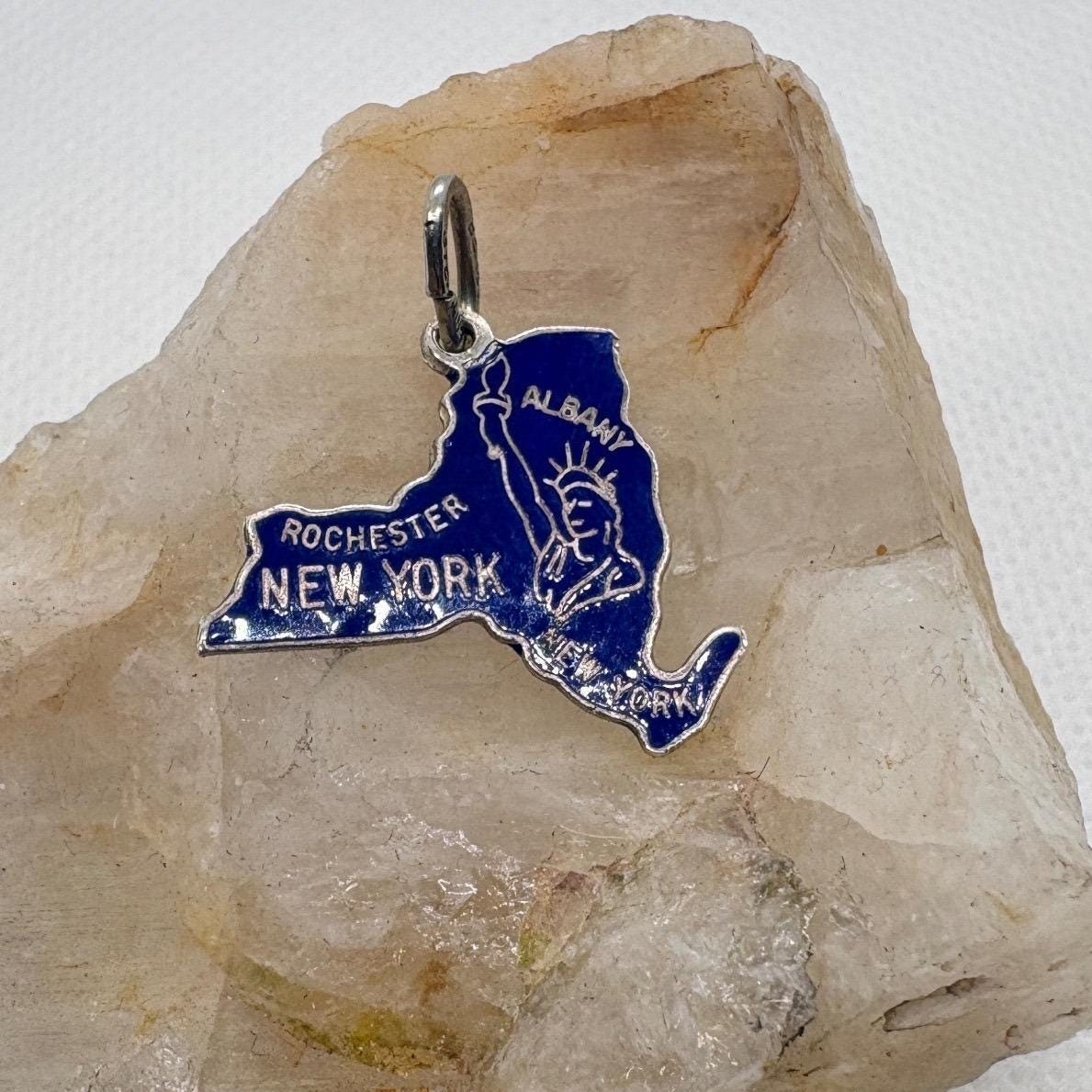 Beau Sterling Silver Vintage New York State Blue Enamel Souvenir Charm 1.52g