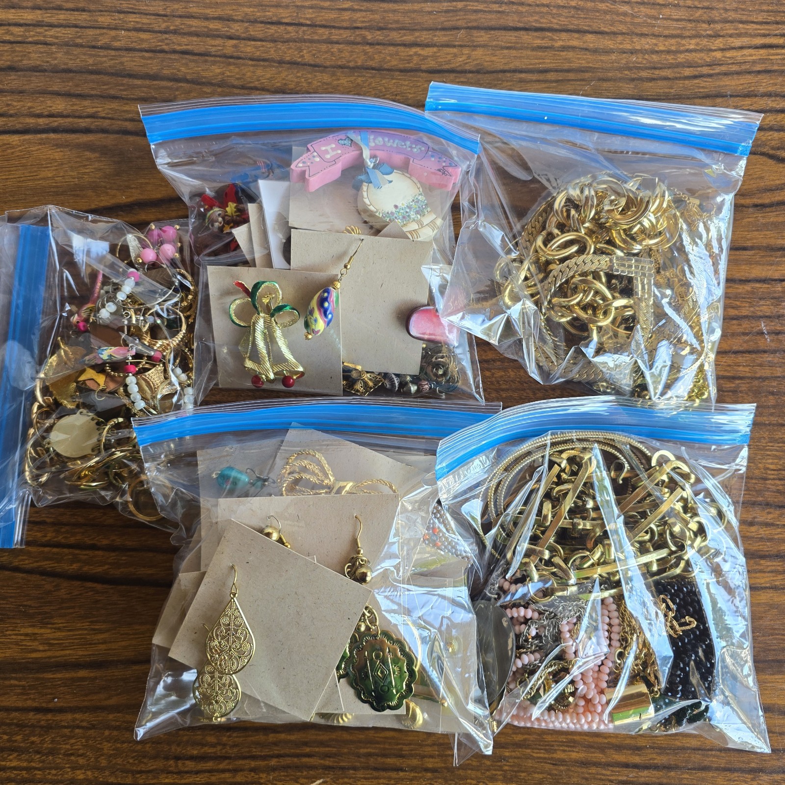 Mixed Lot Costume Jewelry Earrings Necklaces Pins Multicolor Assorted Styles 50+