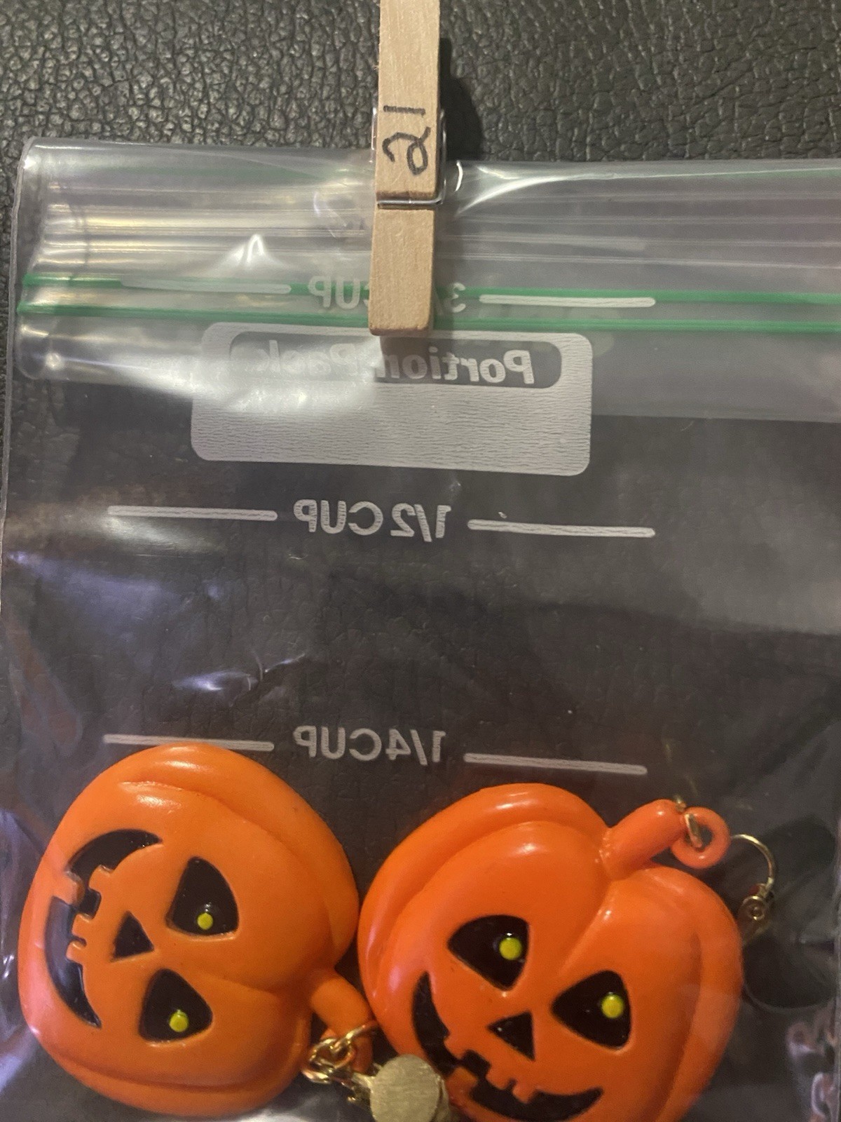 Vintage Fun World Halloween Clip On Earrings Pumpkins