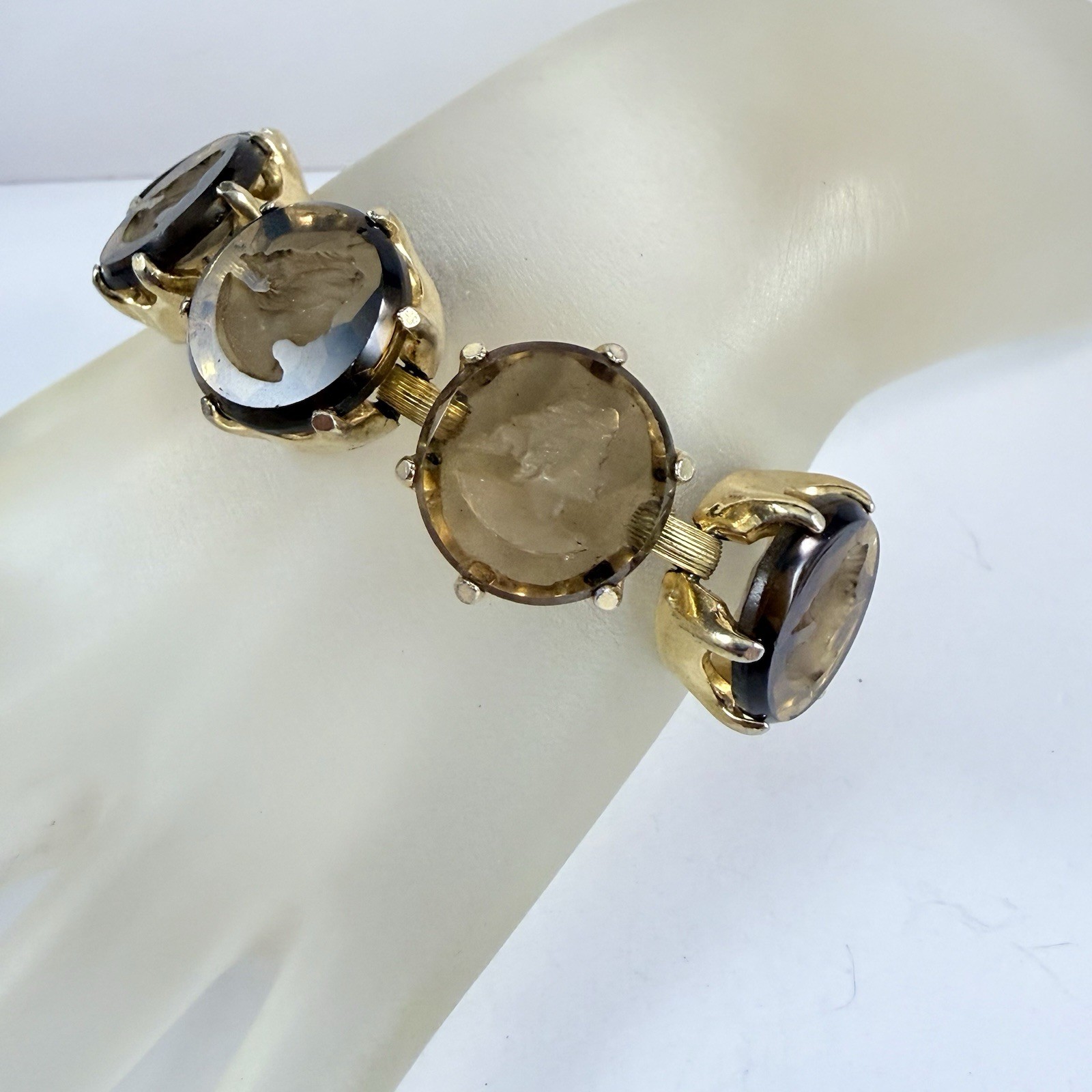 VTG GOLDETTE Smokey Glass Intaglio Carved Cameo Chunky Bracelet 7.25″ Unsigned