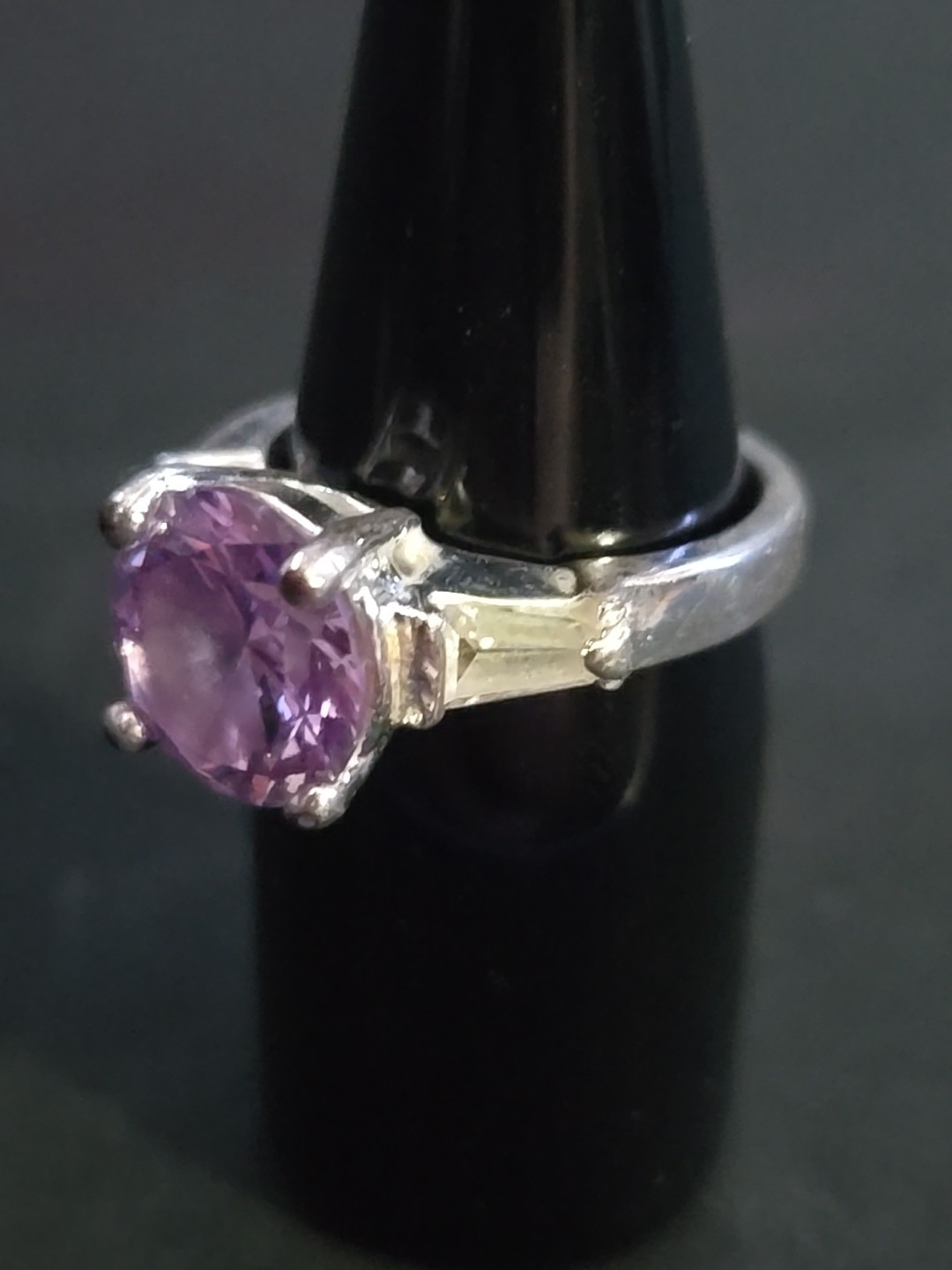 Vintage Silvertone Ring With Large Pink/purple And White Rhinestones Size 6
