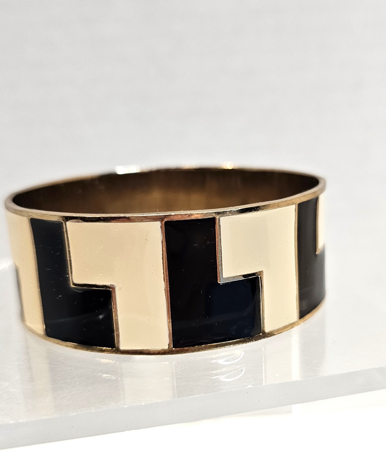 LAMB Gwen Stefani bangle bracelet black and cream enamel