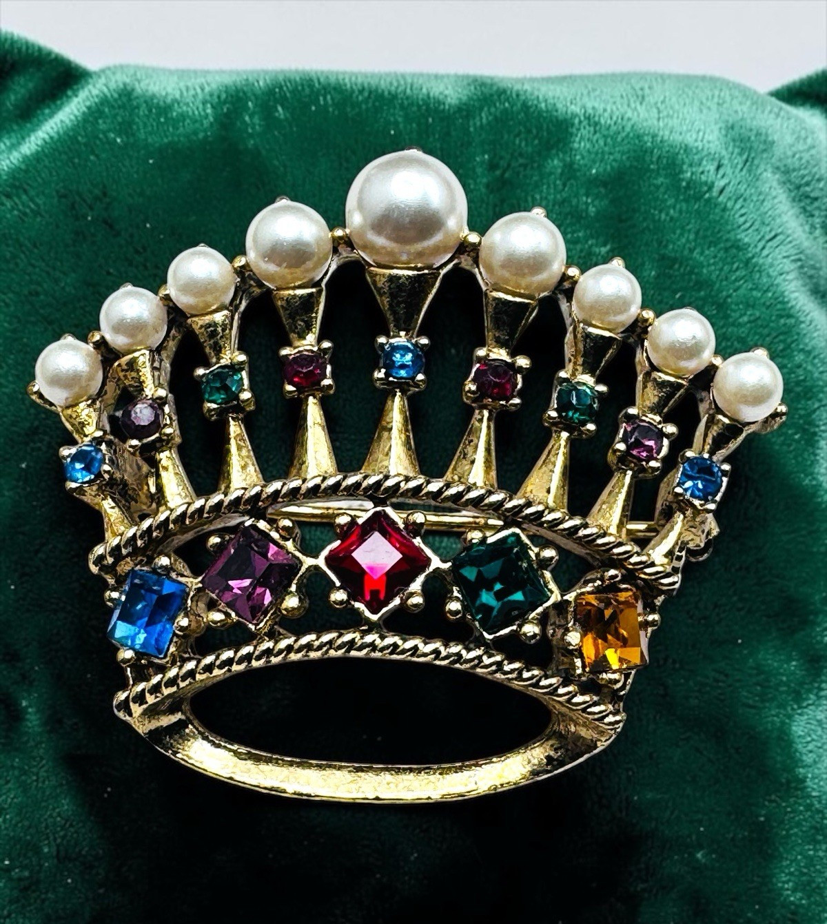 Vintage Rhinestone Pearl Crown Brooch Colored Glass Stones Gold Tone Nice