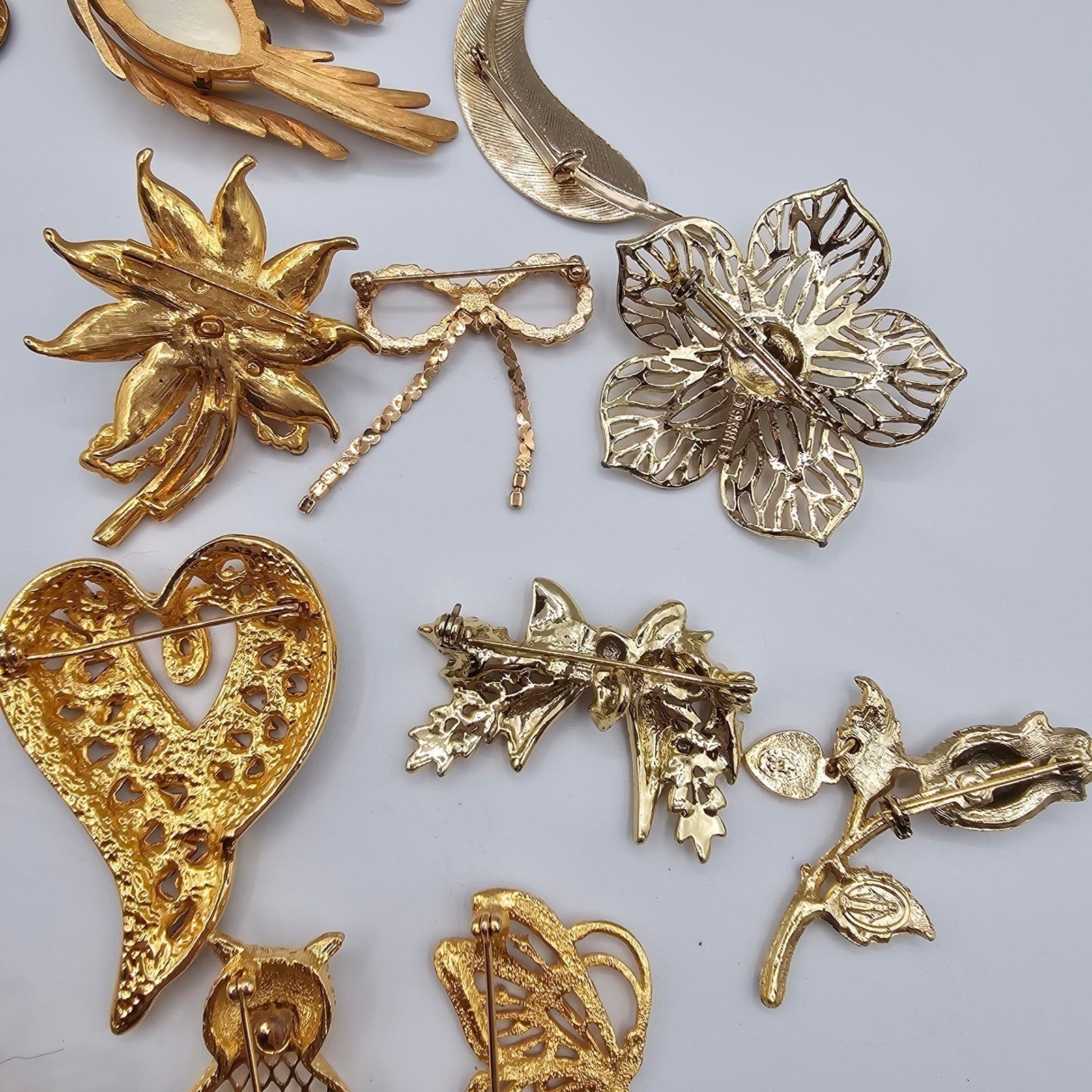 Vtg Gold Tone Brooch Lot Rhinestone Butterfly Floral Some Signed Avon Monet 20pc