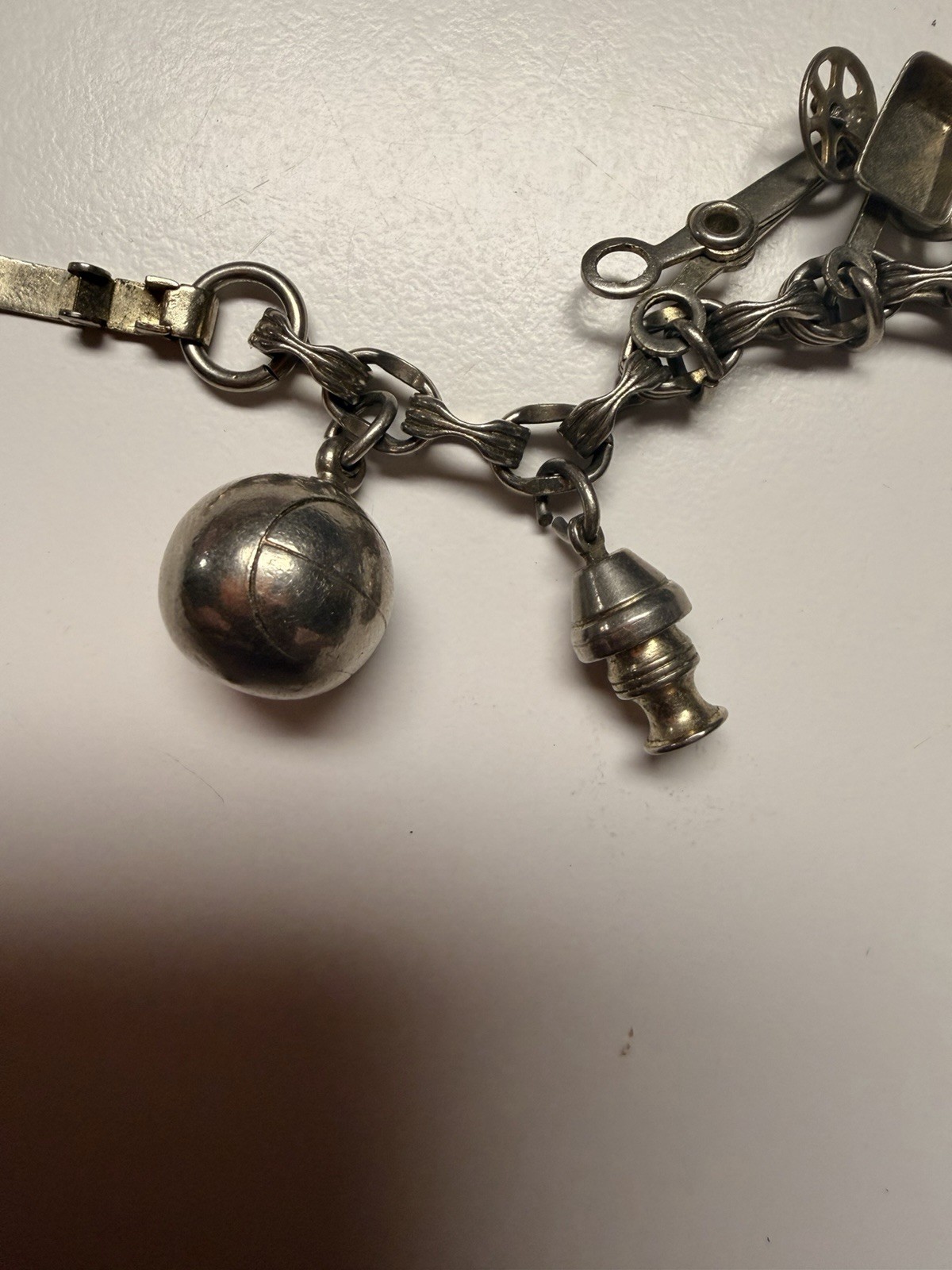 Vintage KENT Silver Tone CHARM BRACELET Signed w/15 Charms 6 1/2 Inch