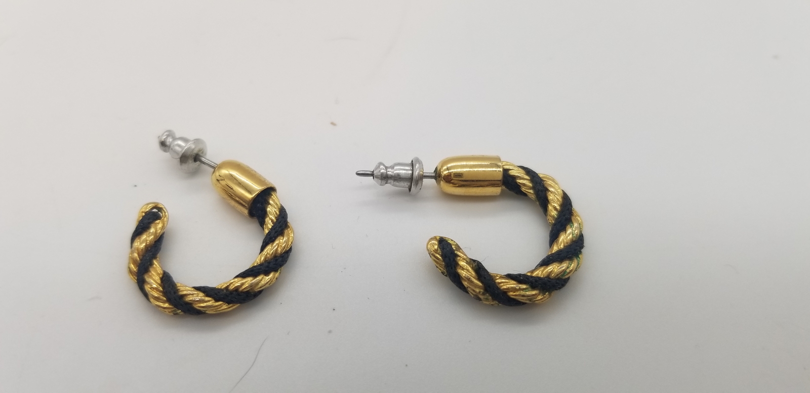 Vintage Lot Of 3 Pairs Of Gold Tone & Black Pierced Earrings Different Shapes A2