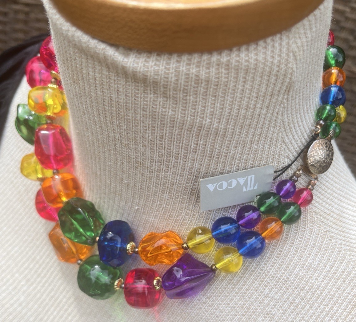 Vtg 1980’s Chunky Tacoa Graduated Lucite or Acrylic Colorful Beaded Necklace