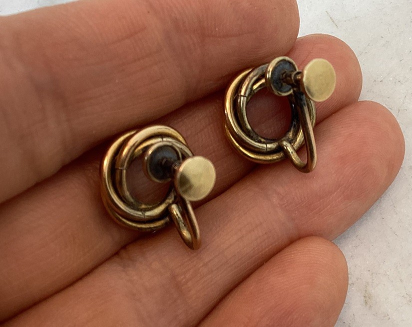 Vintage Antique 12K G.F Gold Filled Love Knot Screw Back Earrings
