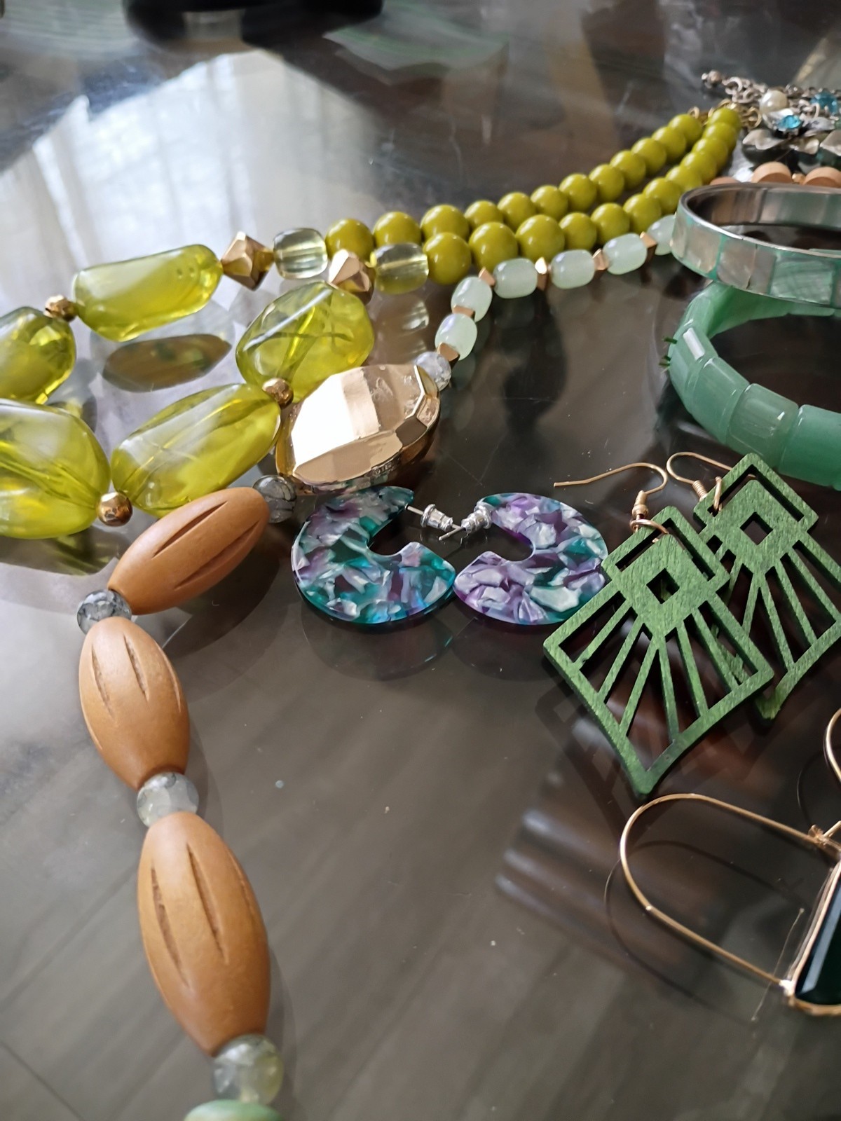 Costume Jewelry: Lot of Green Necklaces Earrings and Bracelets Vintage to Modern