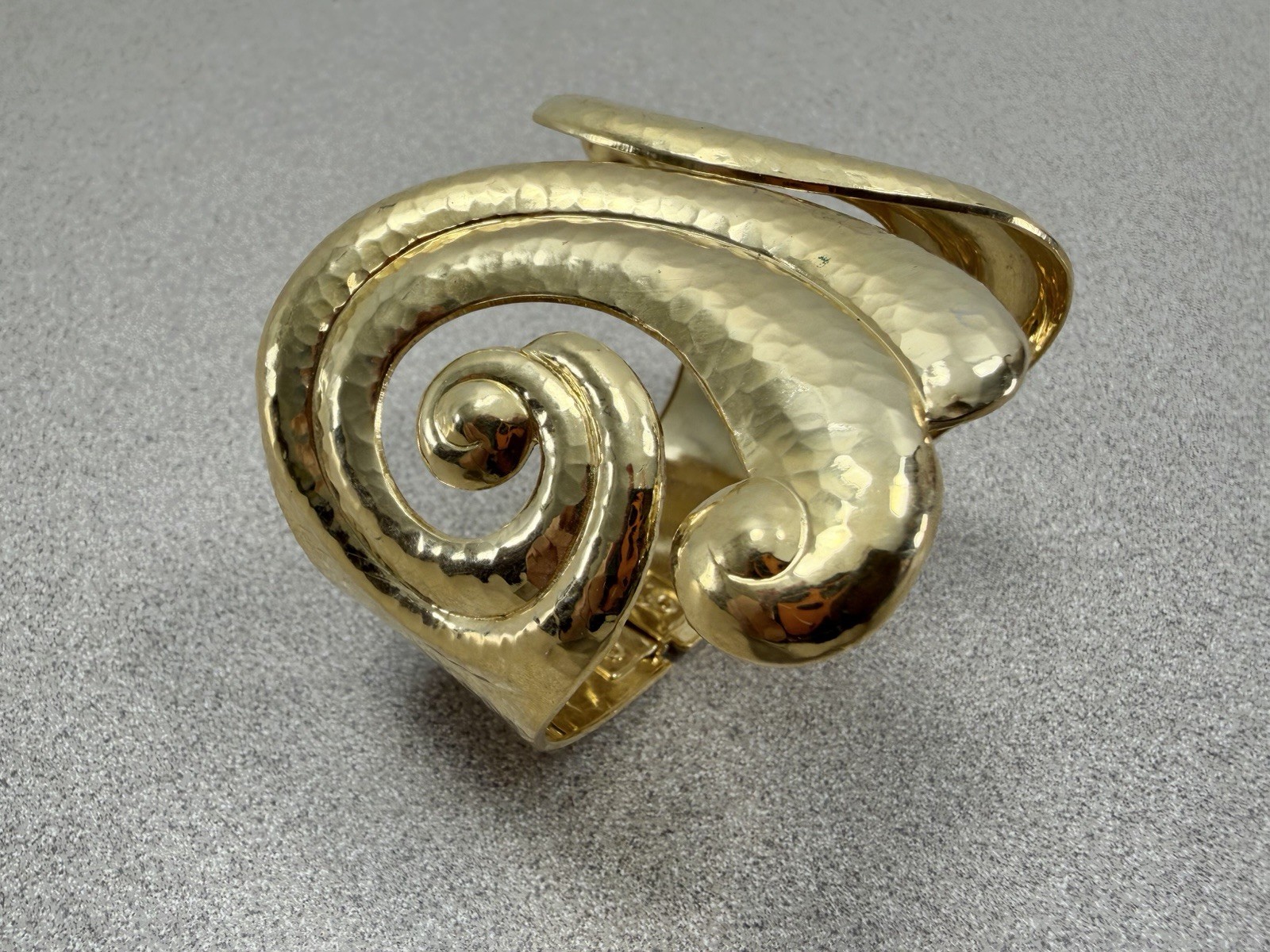 Vintage Jose Maria Barrera for Avon CORINTHIAN Hammered Gold Plate Cuff Bracelet