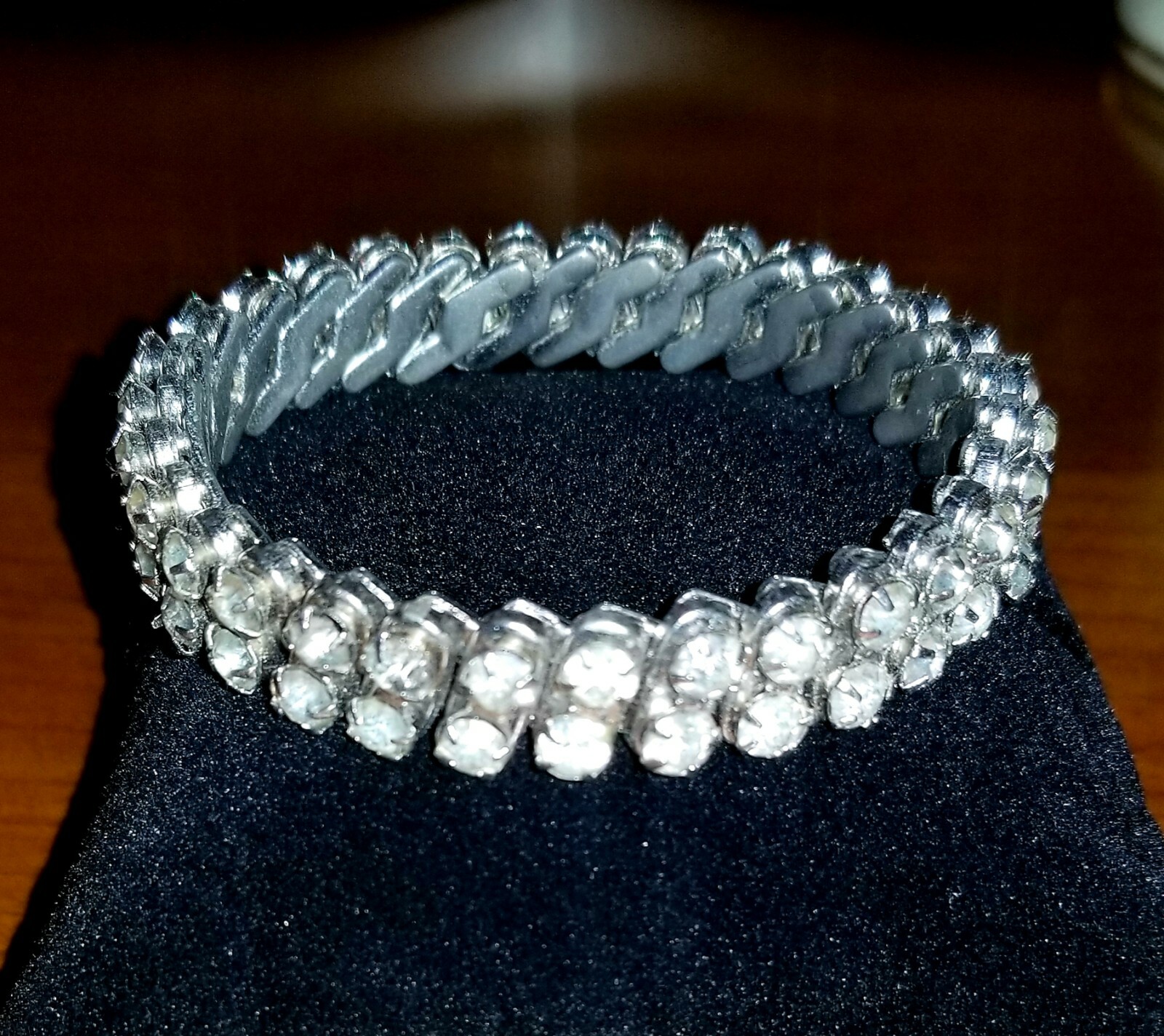 VTG 1950s Stretchy Rhinestone Bracelet Expanding Retro Glamour Jewelry