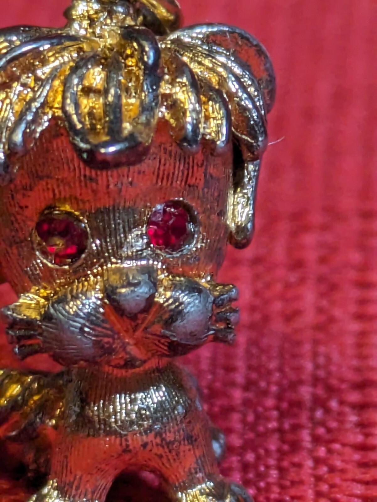 Vintage Gold Toned Lion Pendant Charm Red Rhinestones Eyes – No Chain Included
