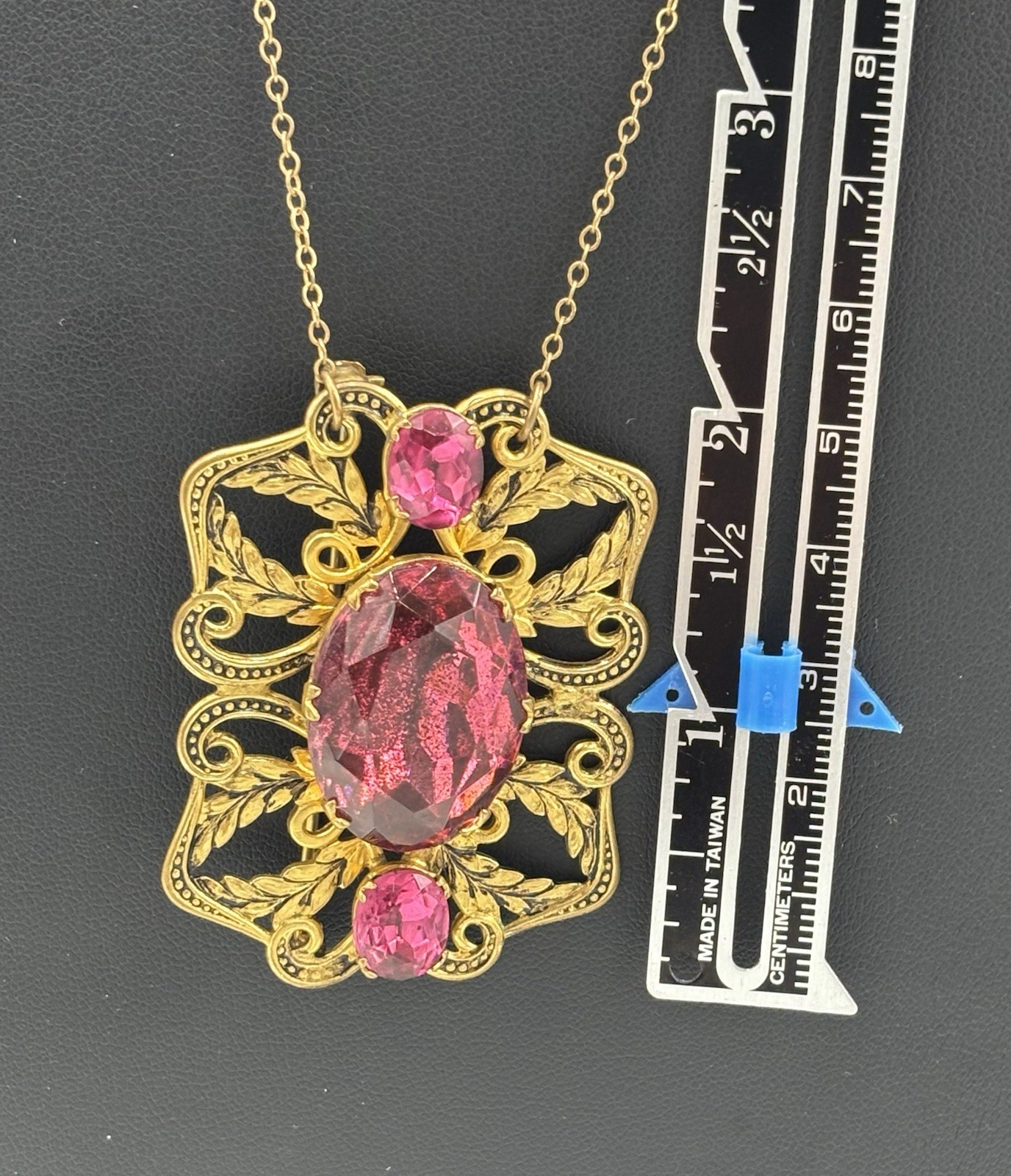 Vintage Necklace & Brooch 2-in-1 Gold Tone Pink Glass Stones Scrollwork 24″