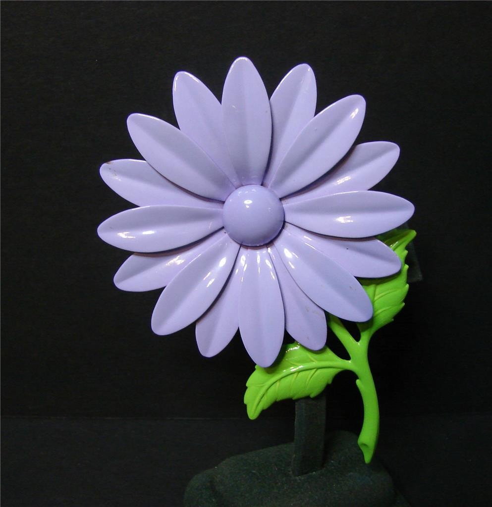 Vintage Retro Mod 60’s Purple Enamel Metal Long Stem Daisy Flower Pin Booch