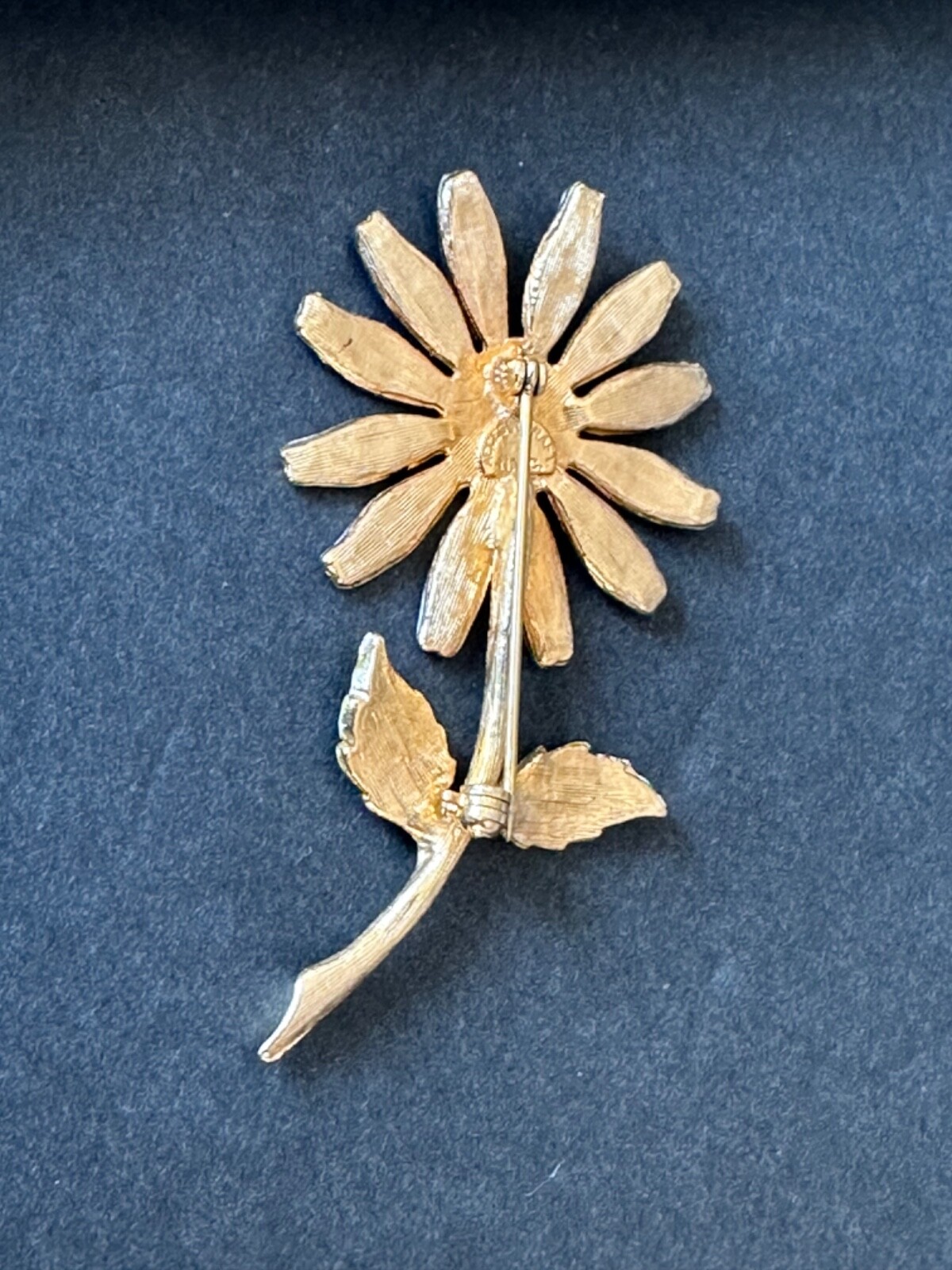 VINTAGE Daisy Brooch Accessocraft Retro Enamel Flower Pin Groovy Hippie Jewelry