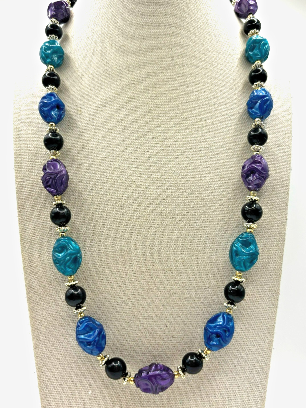 Vintage Purple Teal Blue Black And Silver Tone Crinkled Bead Necklace 24 Inch