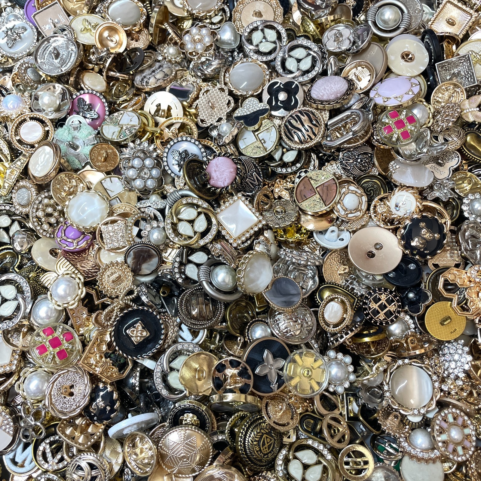 50pcs Vintage Style Metal Buttons Mixed 1-2cm Iron Sewing Craft Wholesale