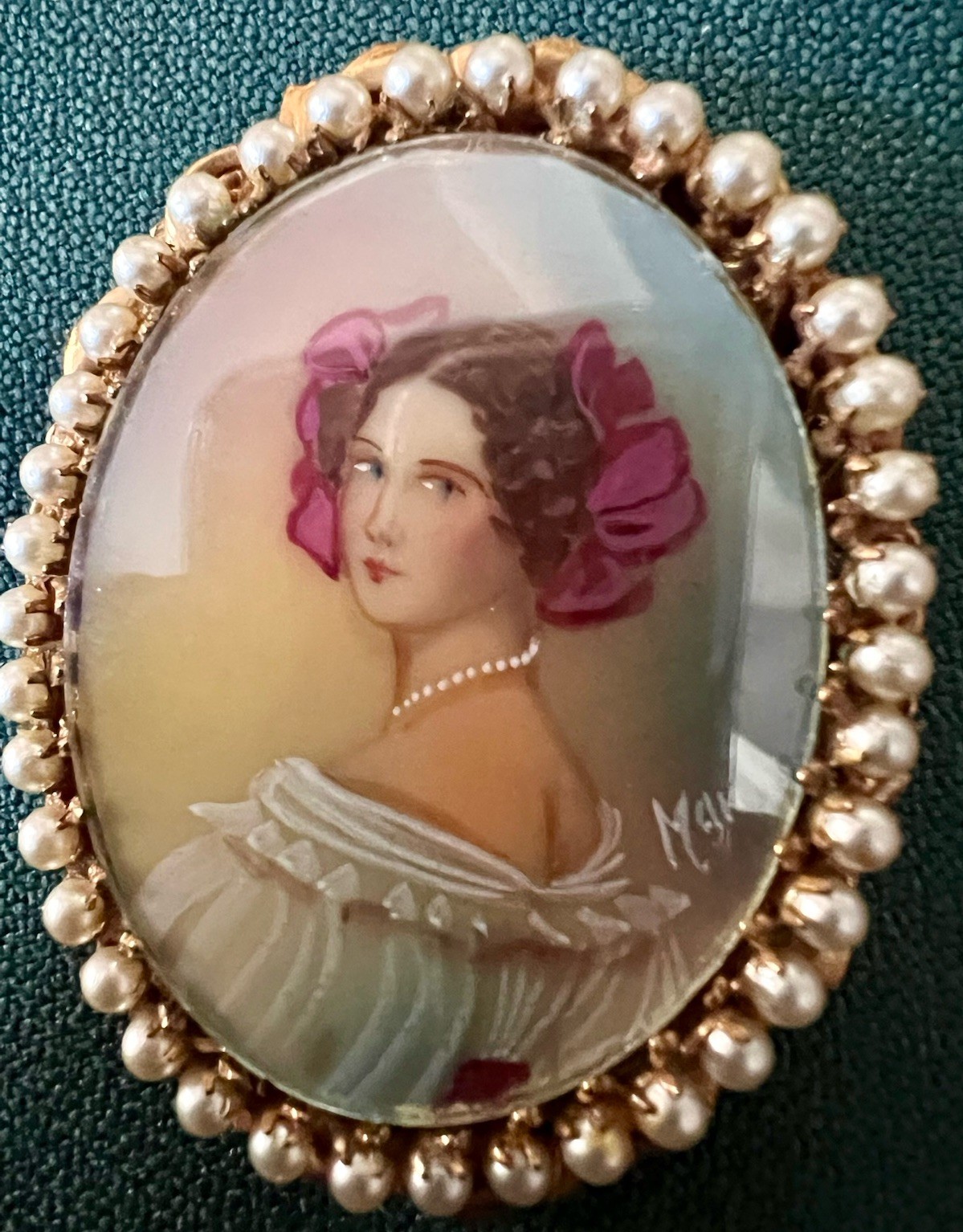ORIGINAL BY ROBERT SIGNED HAND PAINTED PORTRAIT BROOCH FAUX PEARLS FRAMED SIGNED