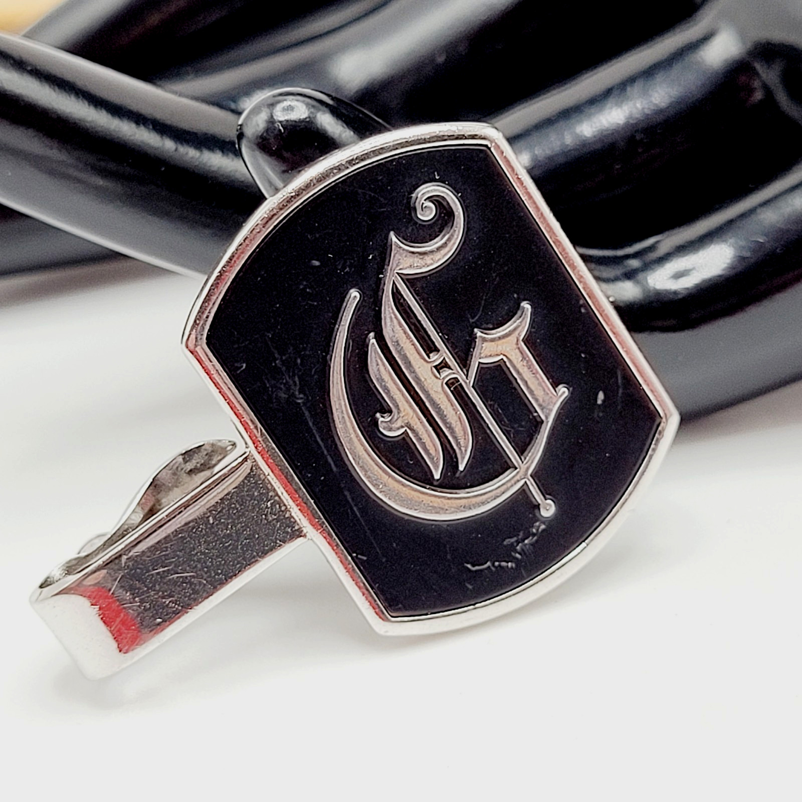 G Letter Old English Script Silver Tone Black Enamel SWANK Tie Clip Clasp