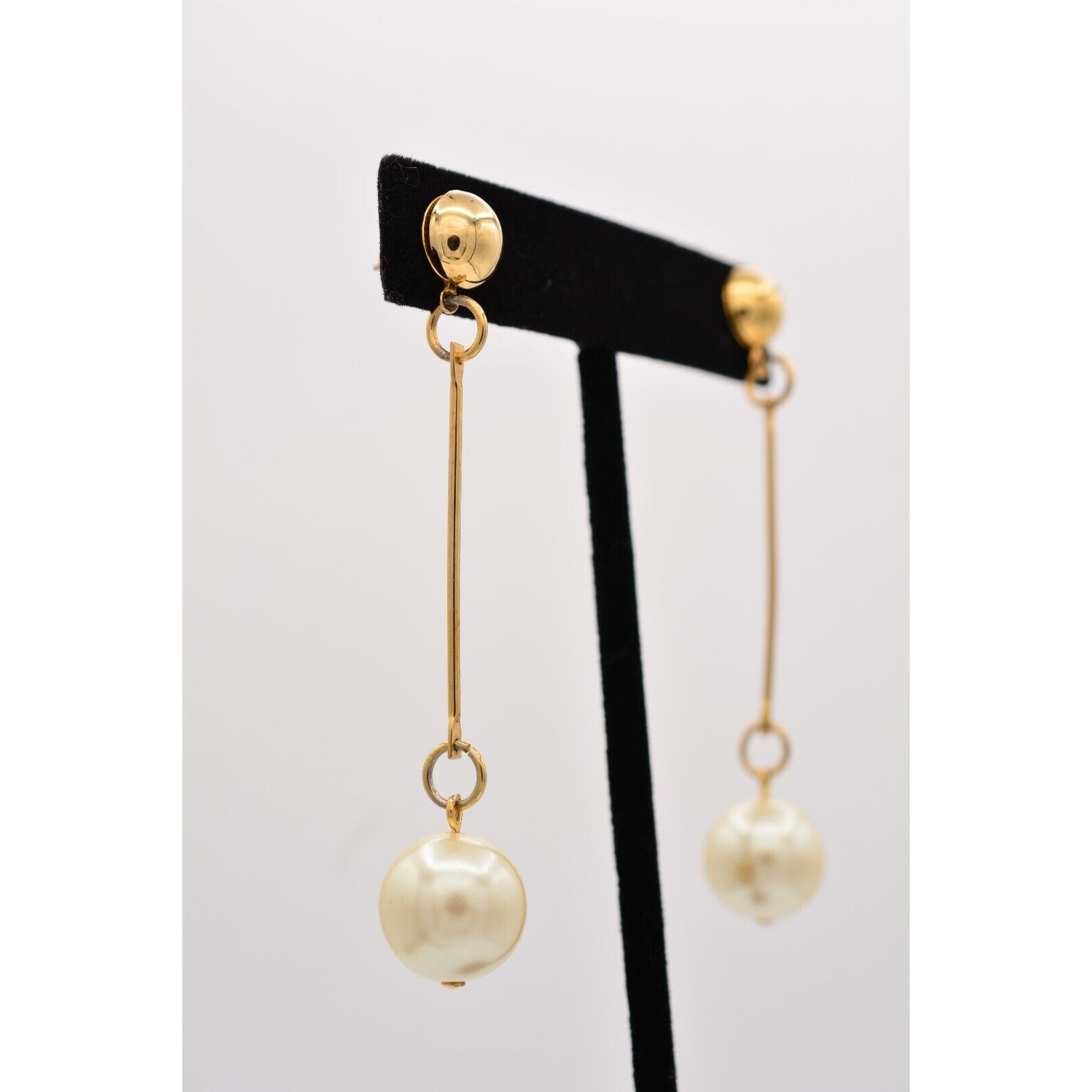 Vintage Dangle Earrings Long Round Faux Pearl Drop White Chunky 1990s BinZ