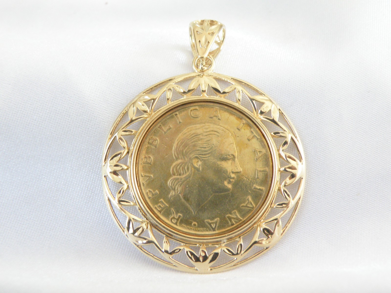 Large Itaor Italy Sterling Silver 925 Gold Vermeil Lire Italian Coin Pendant