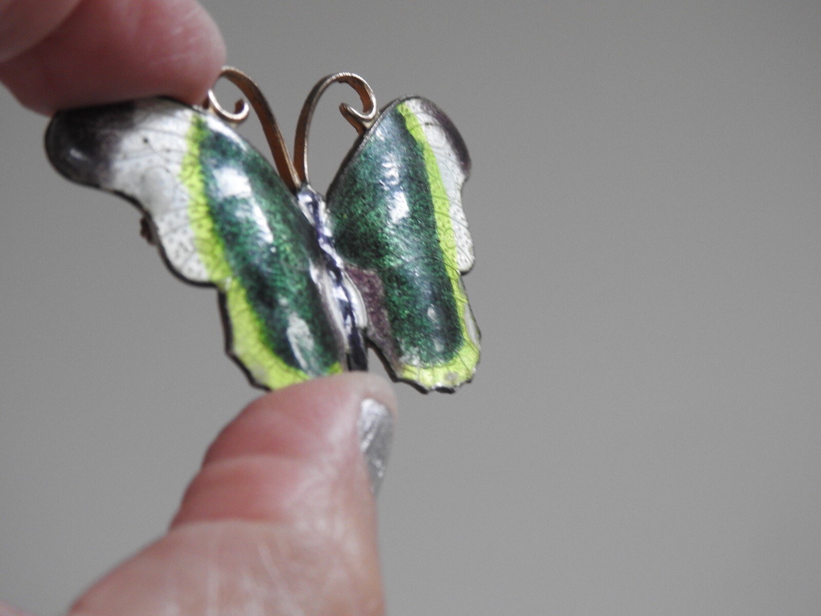 Beautiful green/white/brown ENAMEL BUTTERFLY PIN brooch