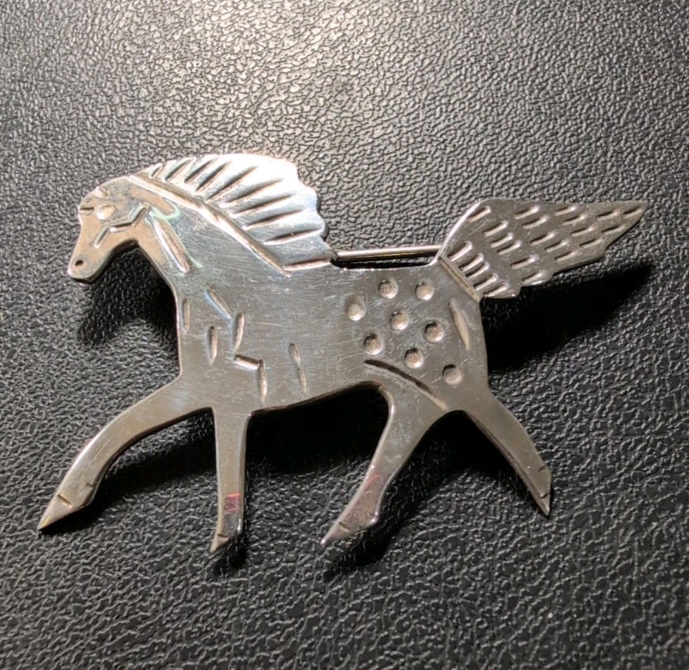 Running Spotted Hind Quarter Horse Brooch Mexico TT-28 925 Monte 12.4g 2.25″