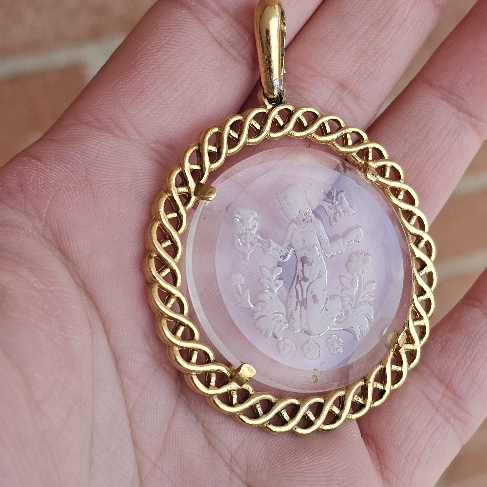 Vtg CROWN TRIFARI Carved Glass Intaglio Cameo Pendant Only Girl Flowers READ
