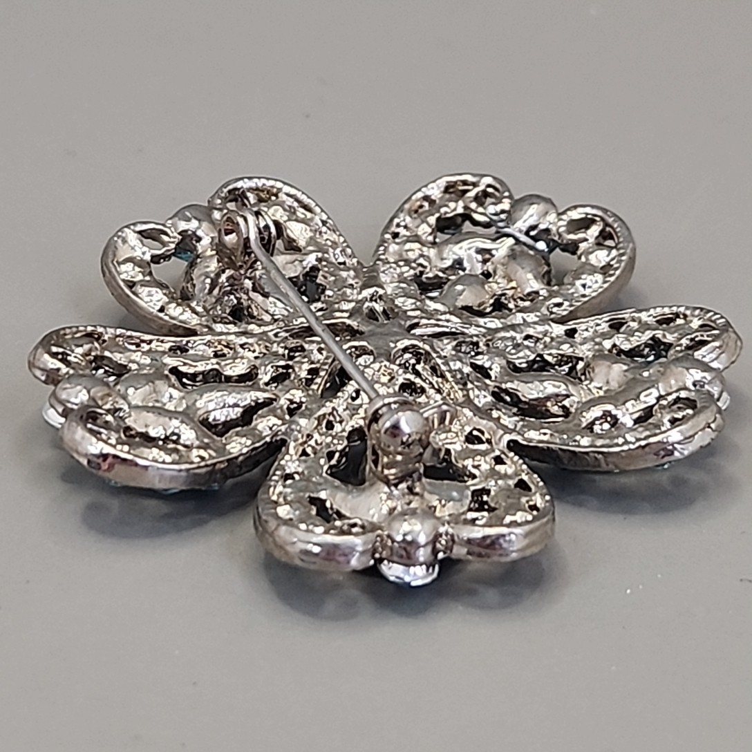 Vintage Flower Rhinestone Brooch Hearts Blue Marquise Filigree Silver Tone 1.75″