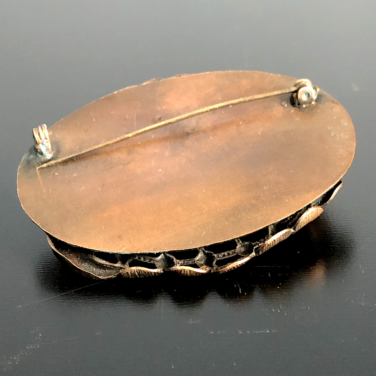 VTG Bronze/Copper Tone SEASHELL BROOCH Oval 2 3/8″ wide Embossed Unique Rare